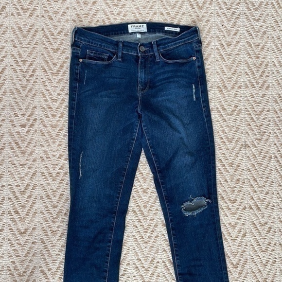 FRAME $298 Le Skinny de Jeanne in Runyon Canyon Size 29 Distressed Cotton - Picture 2 of 7